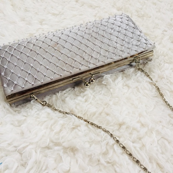 VINTAGE Silver Clutch Silver Chain Evening Purse - Picture 4 of 16